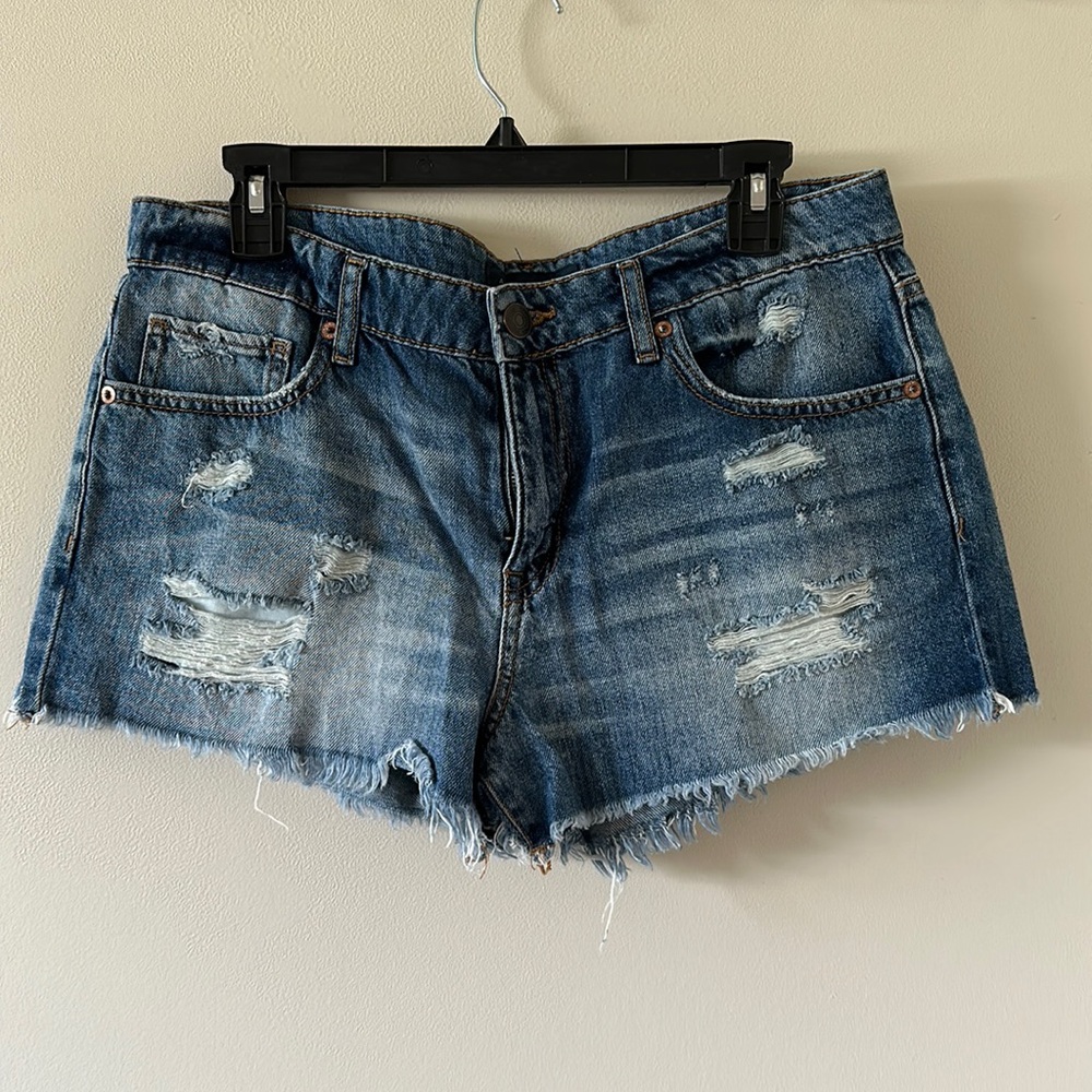 Tomboy jean shorts
